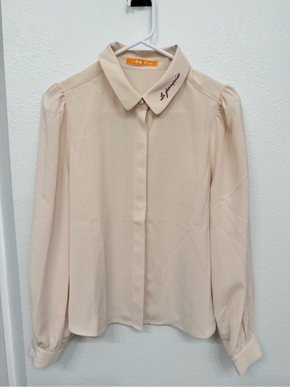F i.n.t Japan Embroidered Collar Blouse Beige Kawaii J-Fashion F